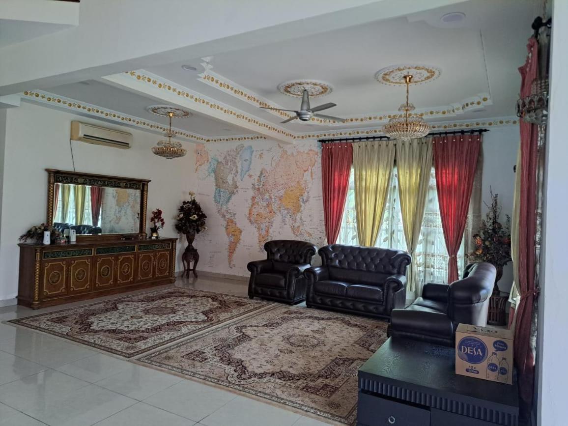 Villa Shamir Sepang Esterno foto