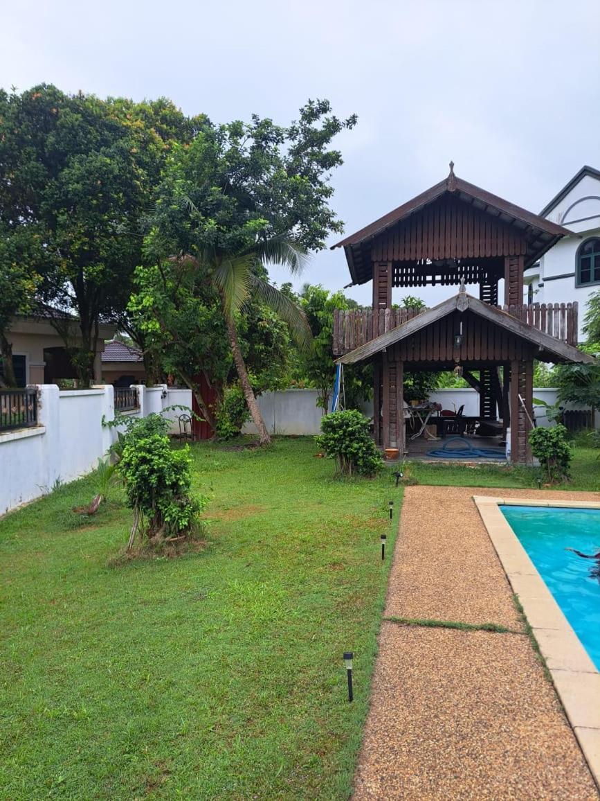 Villa Shamir Sepang Esterno foto